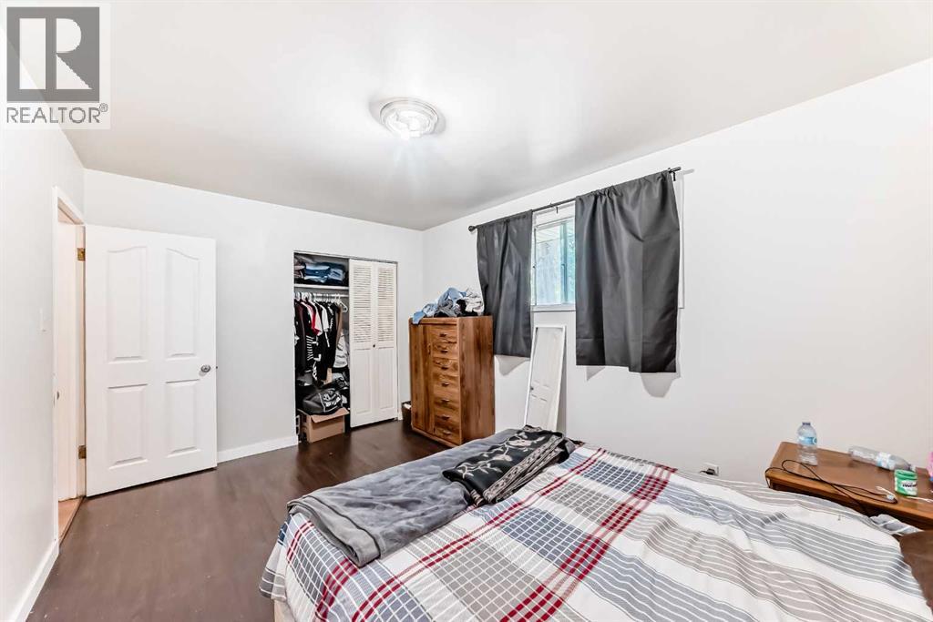 Photo 16 of 2208 47 Street Se, Calgary AB