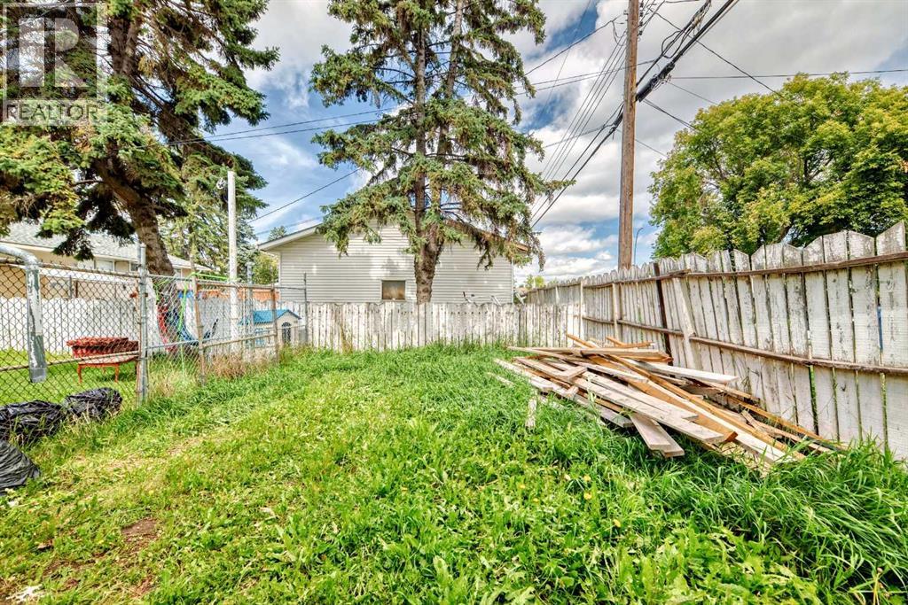 Photo 36 of 2208 47 Street Se, Calgary AB