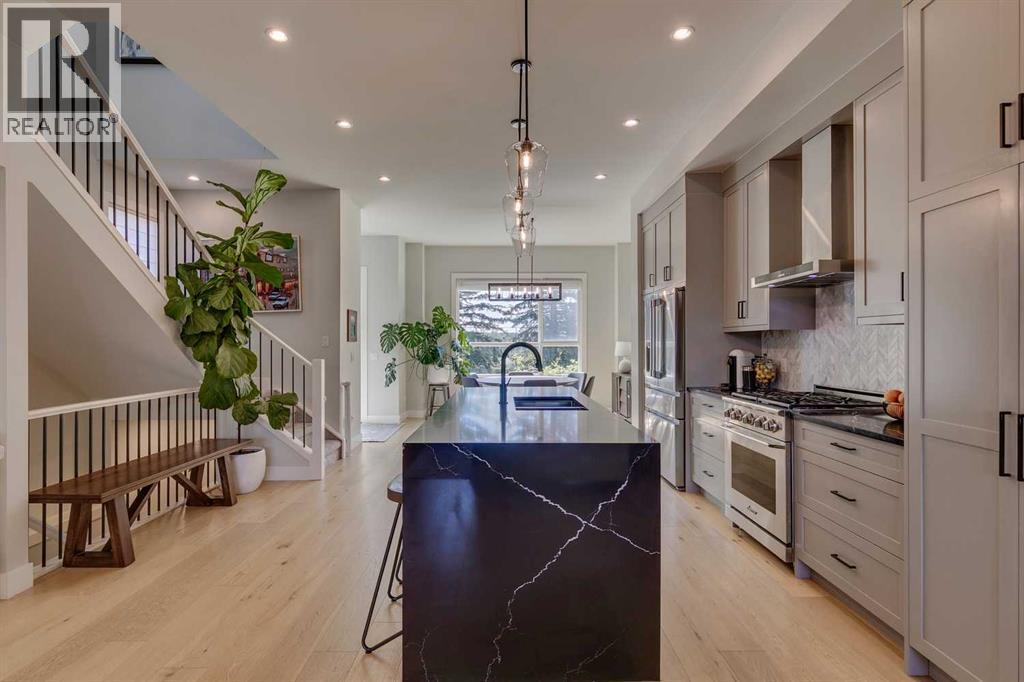 Photo 6 of 618 Burns Avenue Se, Calgary AB