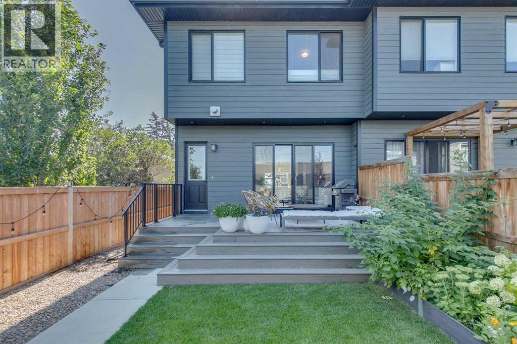 Photo 17 of 618 Burns Avenue Se, Calgary AB