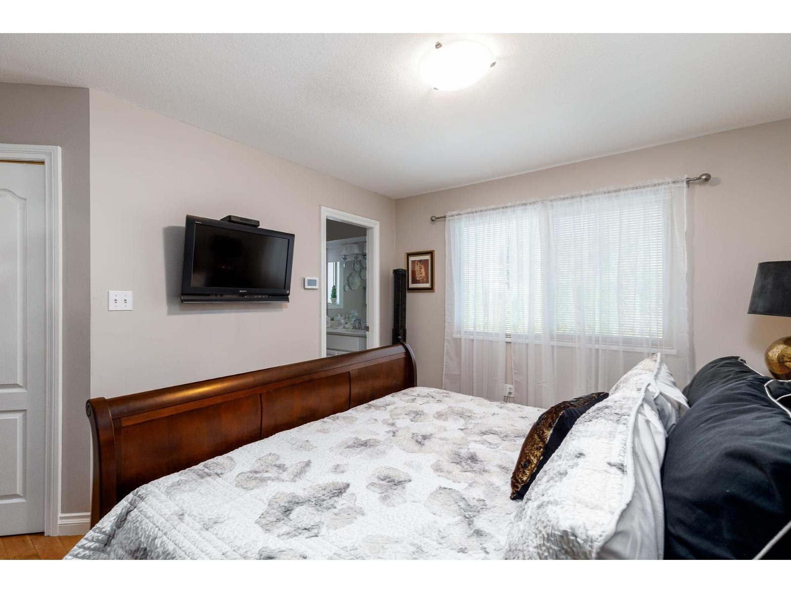 Photo 40 of 35485 Calgary Avenue, Abbotsford BC