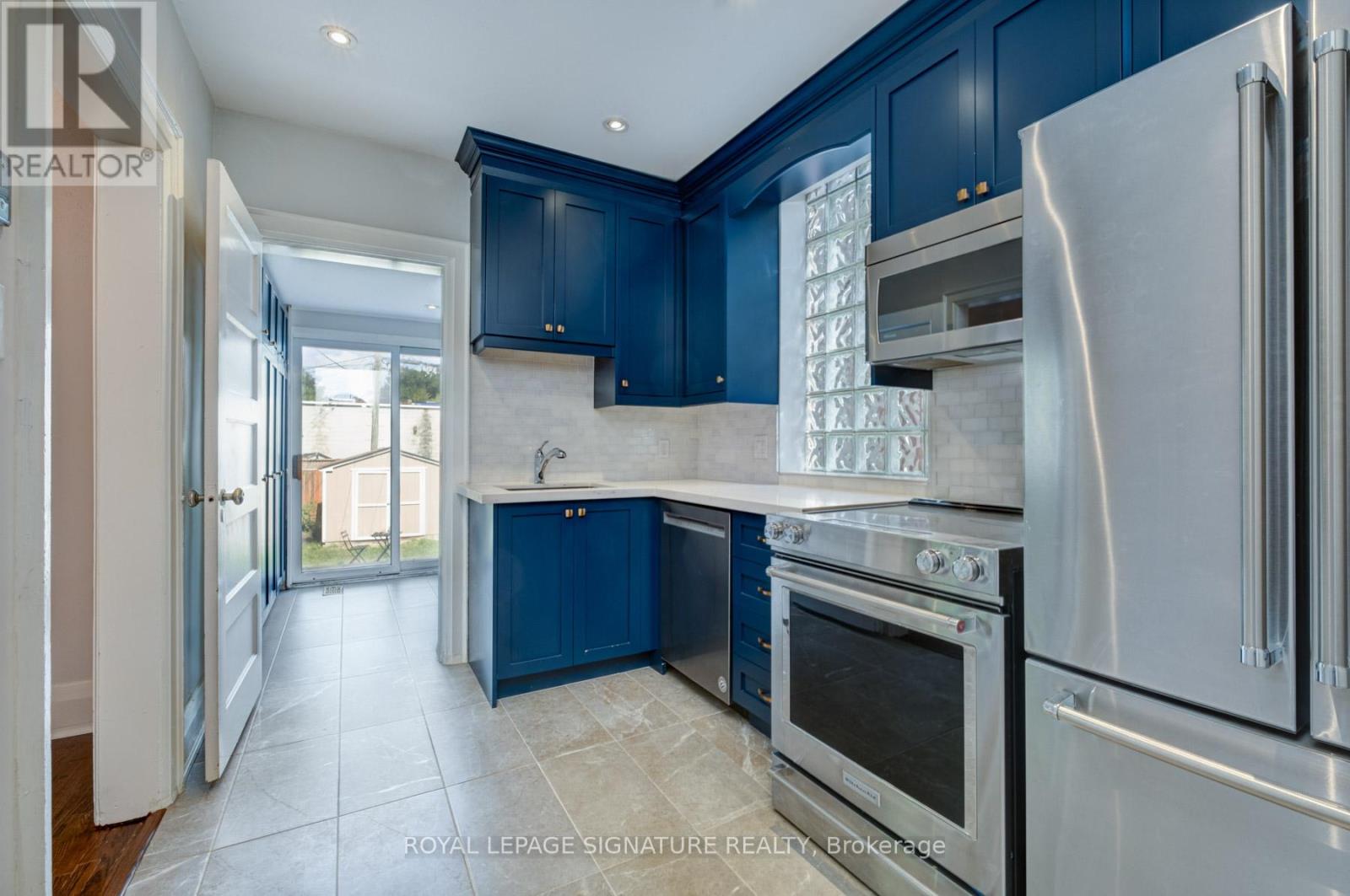 Photo 9 of 68 Ostend Avenue, Toronto ON