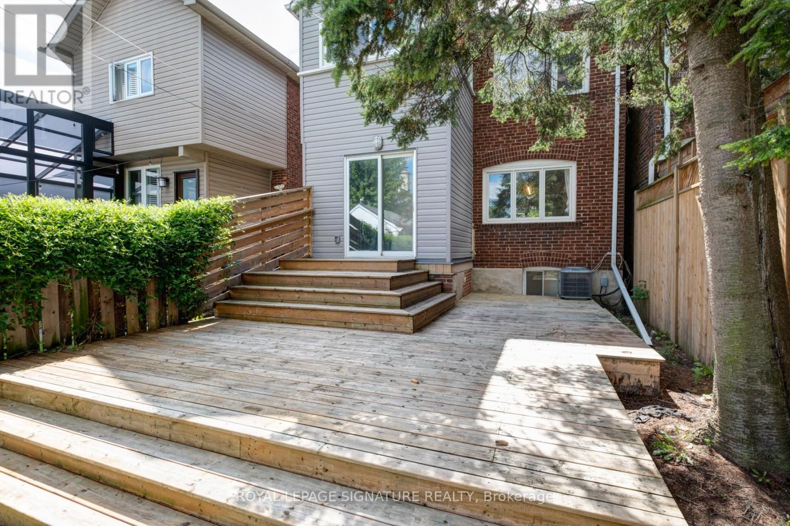 Photo 21 of 68 Ostend Avenue, Toronto ON