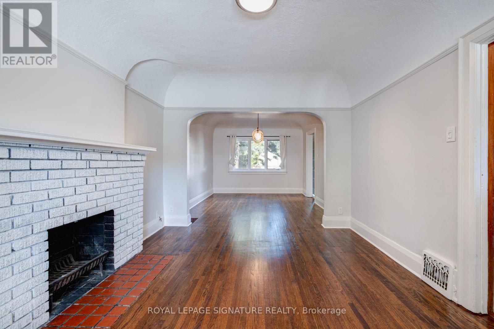 Photo 15 of 68 Ostend Avenue, Toronto ON