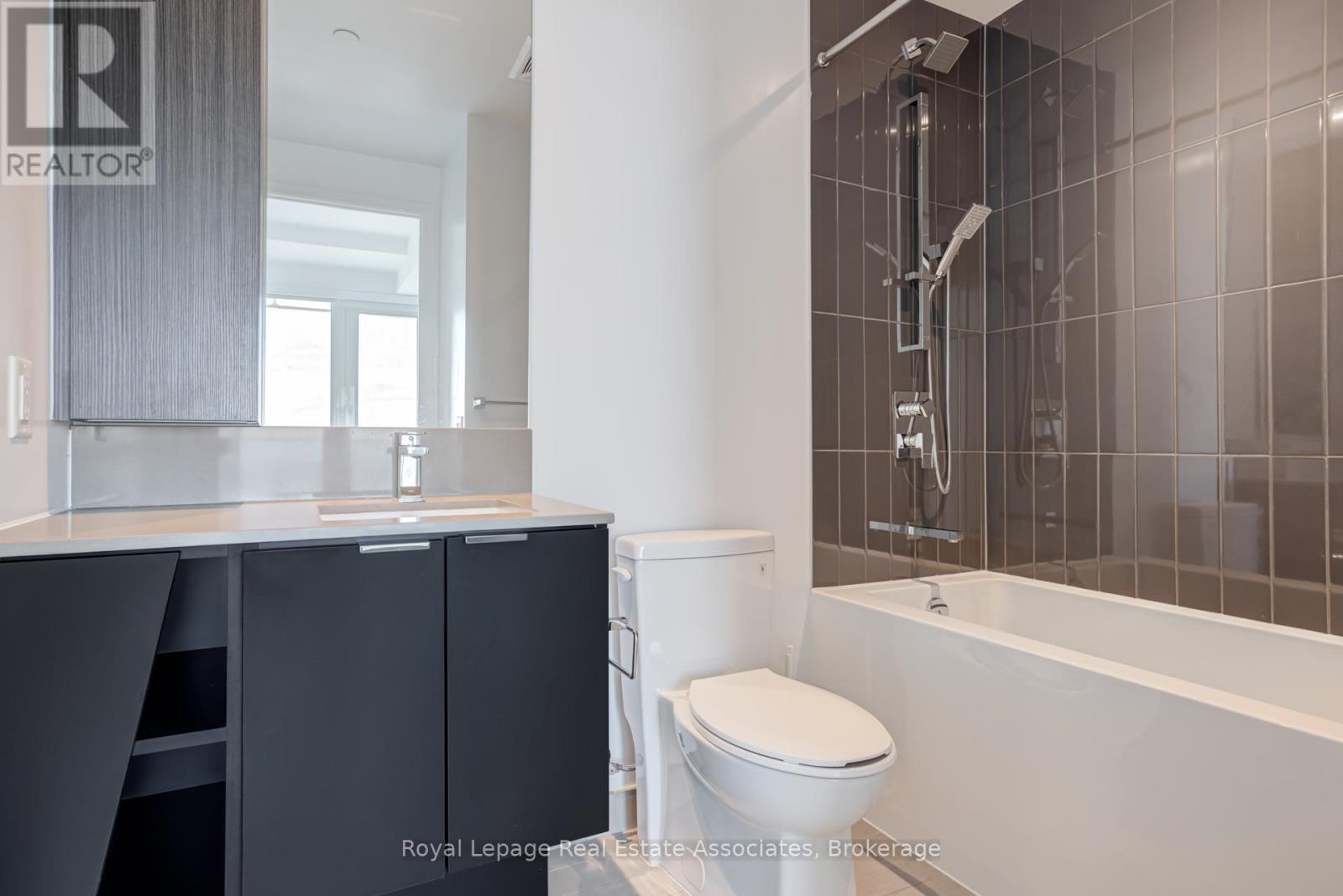 Photo 6 of 1807 3883 Quartz Road, Mississauga ON