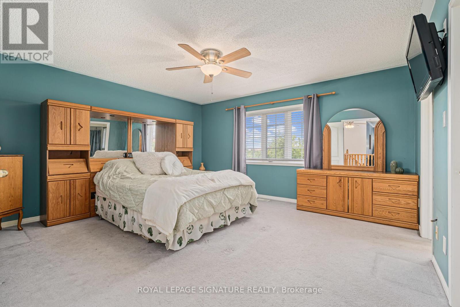 Photo 24 of 116 River Rock Crescent, Brampton ON