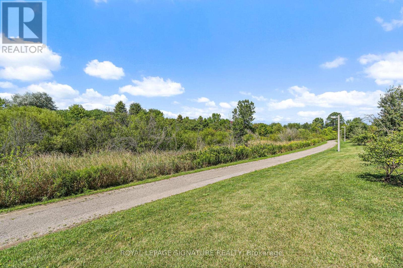 Photo 37 of 116 River Rock Crescent, Brampton ON
