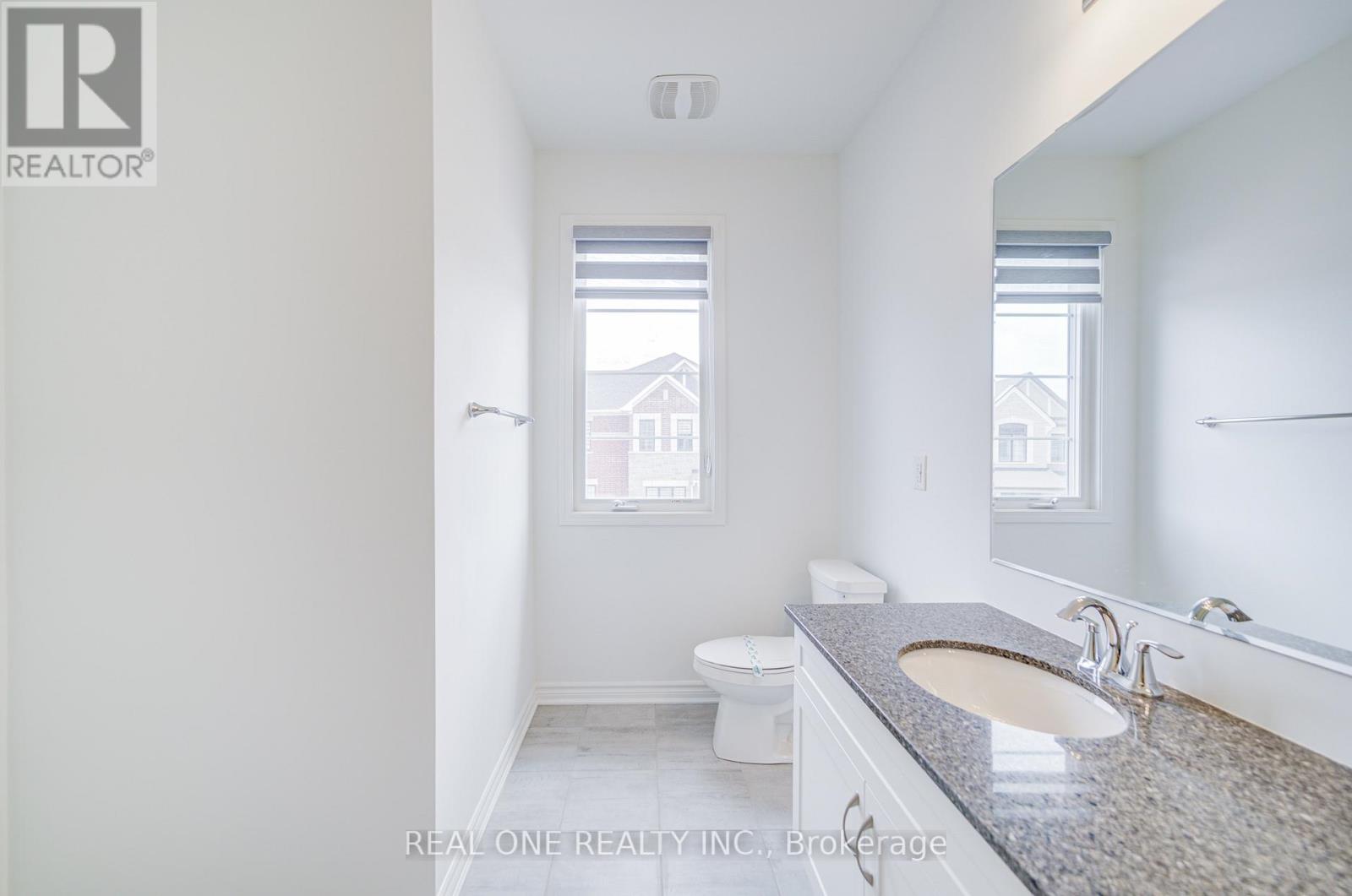 Photo 15 of 1201 Onyx Trail, Oakville ON