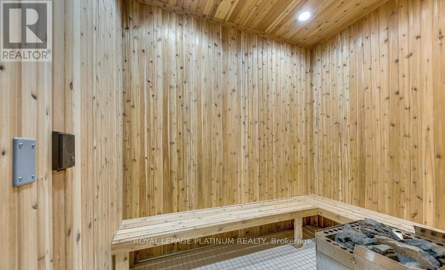 Photo 5 of 409 4699 Glen Erin Drive, Mississauga ON