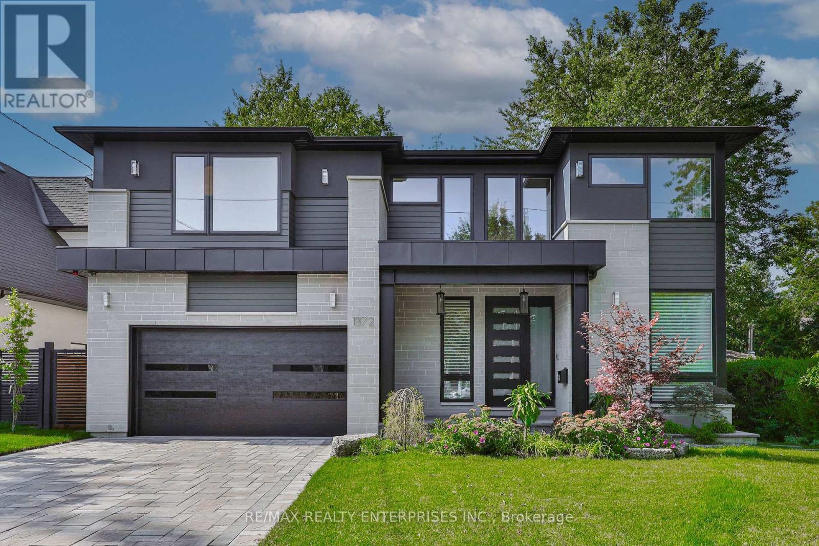 Photo 1 of 1372 Kenmuir Avenue, Mississauga ON
