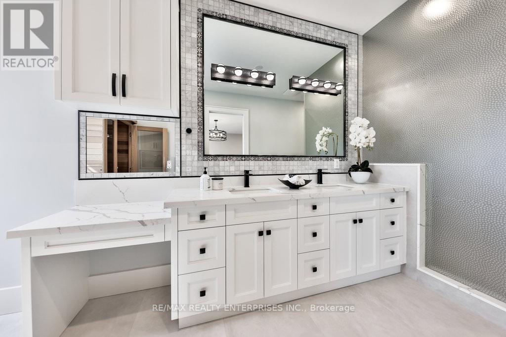 Photo 18 of 1372 Kenmuir Avenue, Mississauga ON