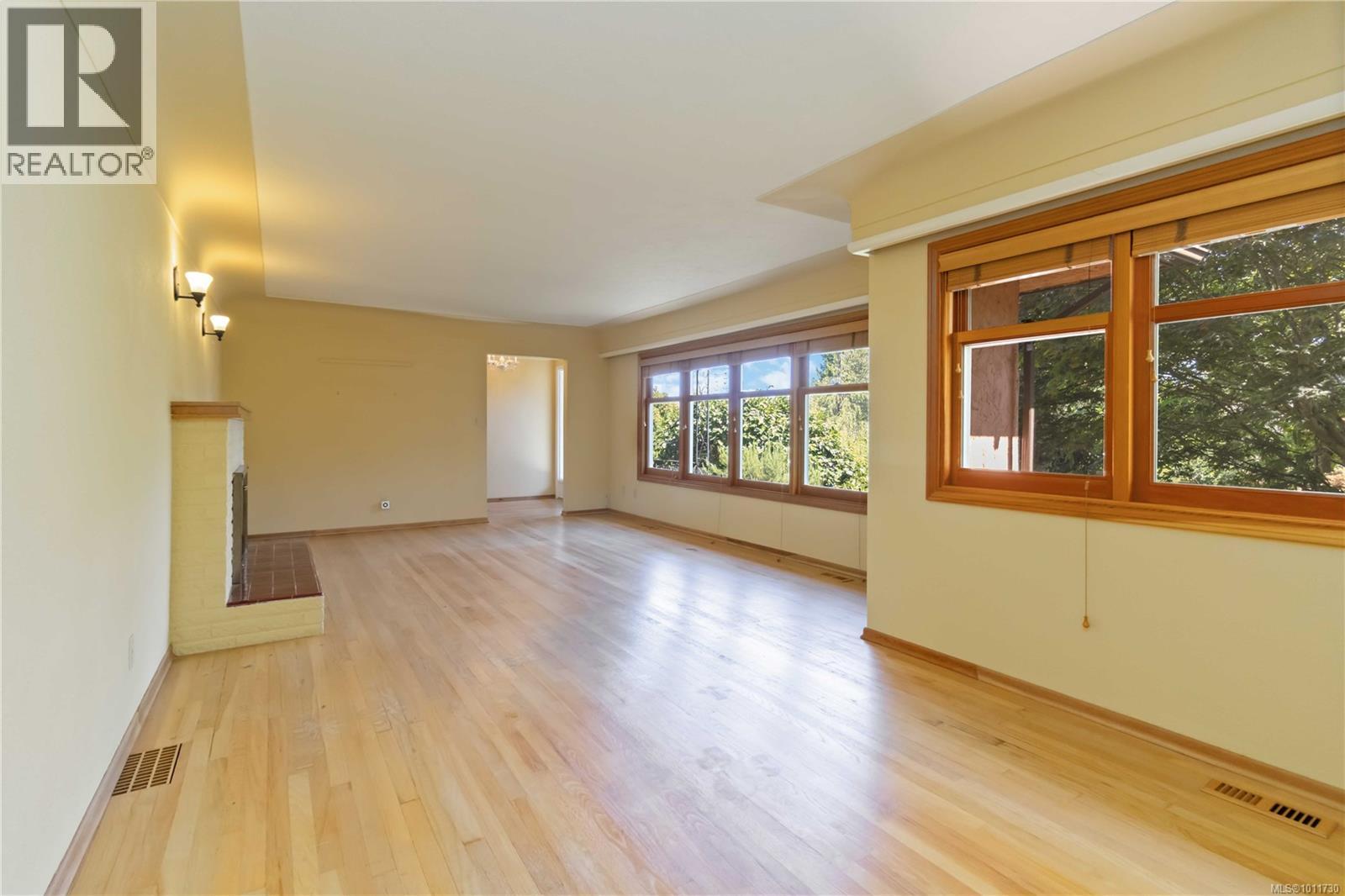  3836 Pitcombe Place, Saanich