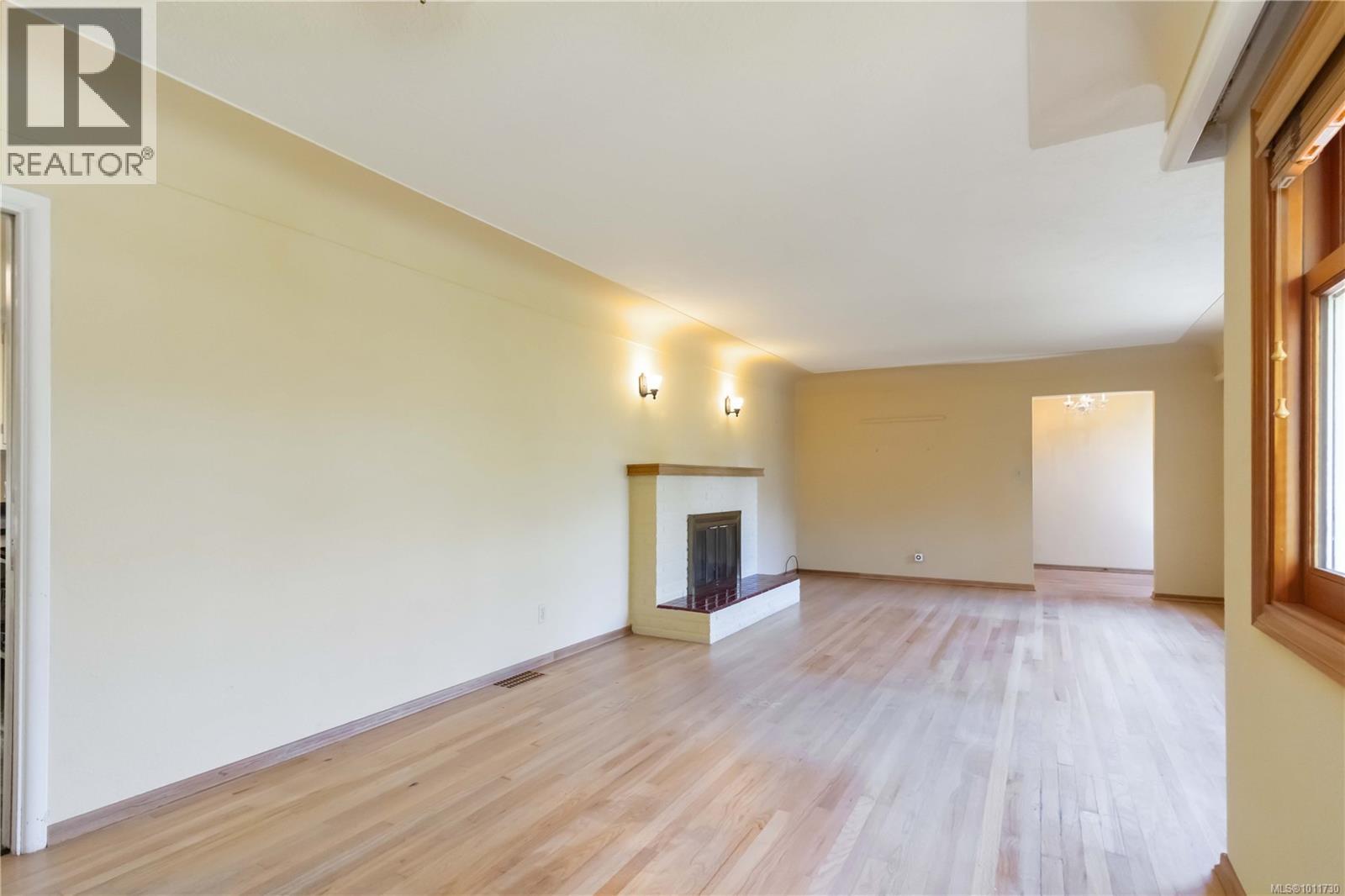  3836 Pitcombe Place, Saanich