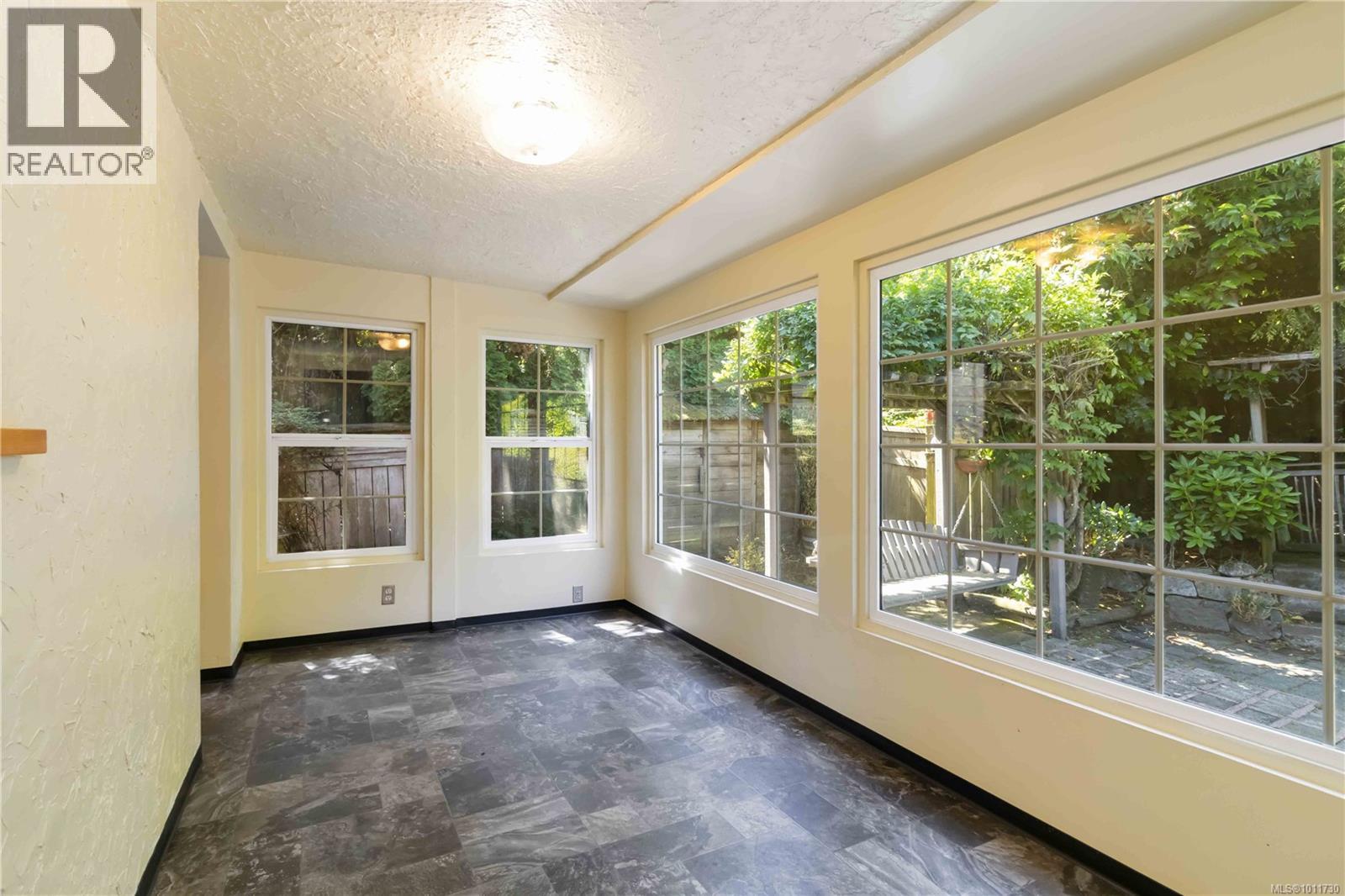  3836 Pitcombe Place, Saanich