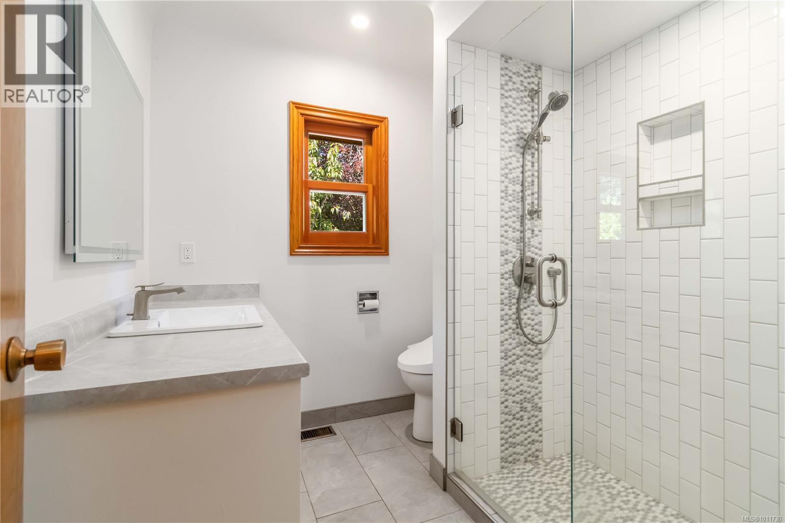  3836 Pitcombe Place, Saanich