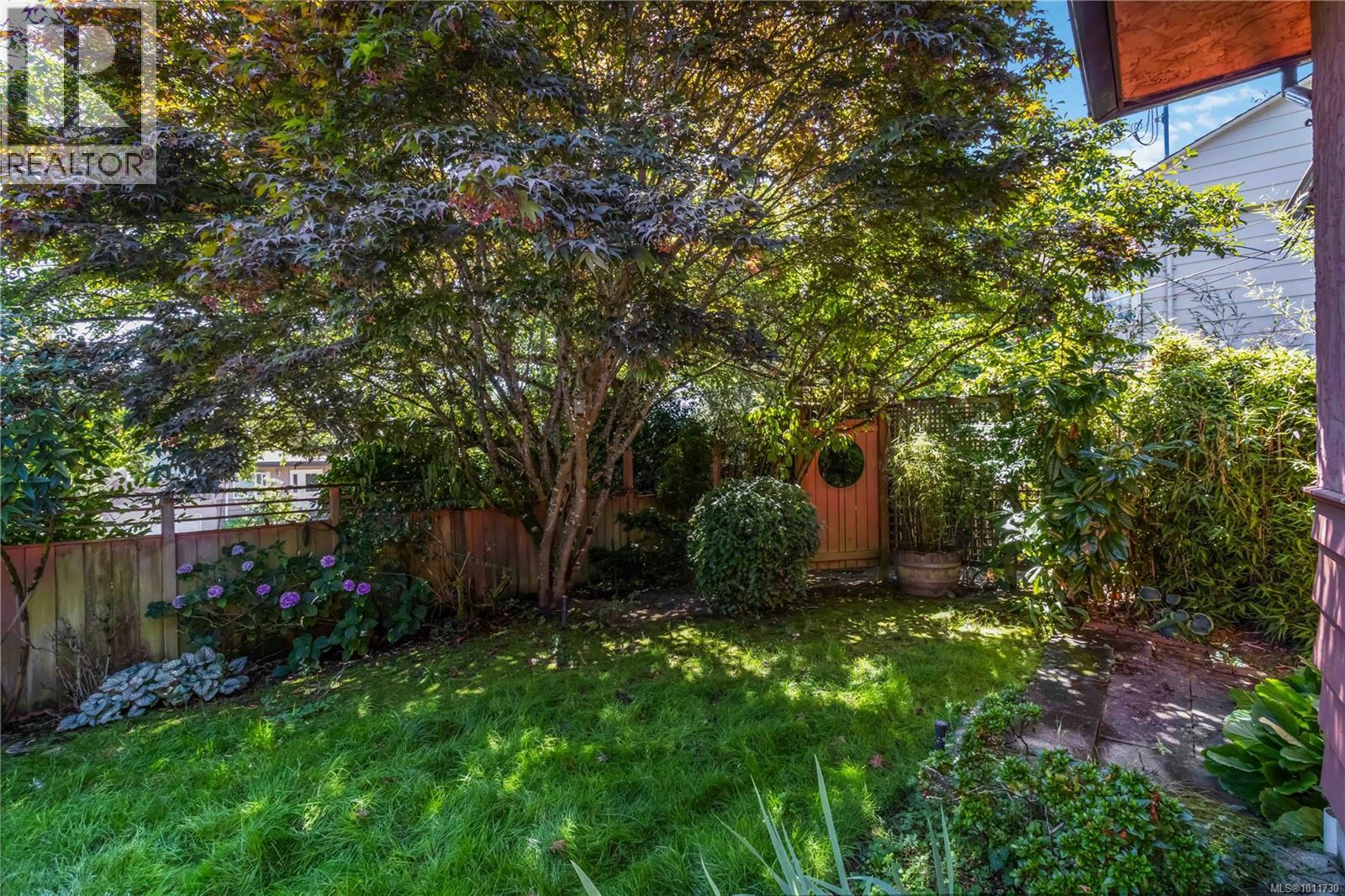  3836 Pitcombe Place, Saanich