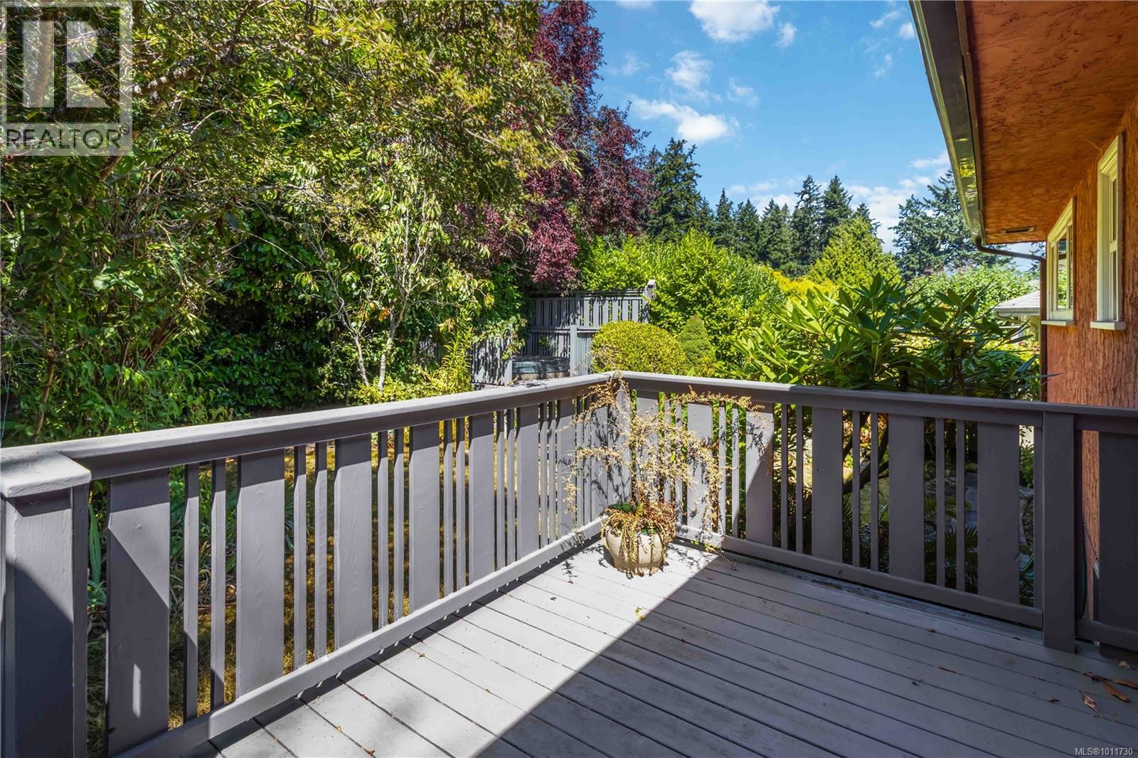  3836 Pitcombe Place, Saanich