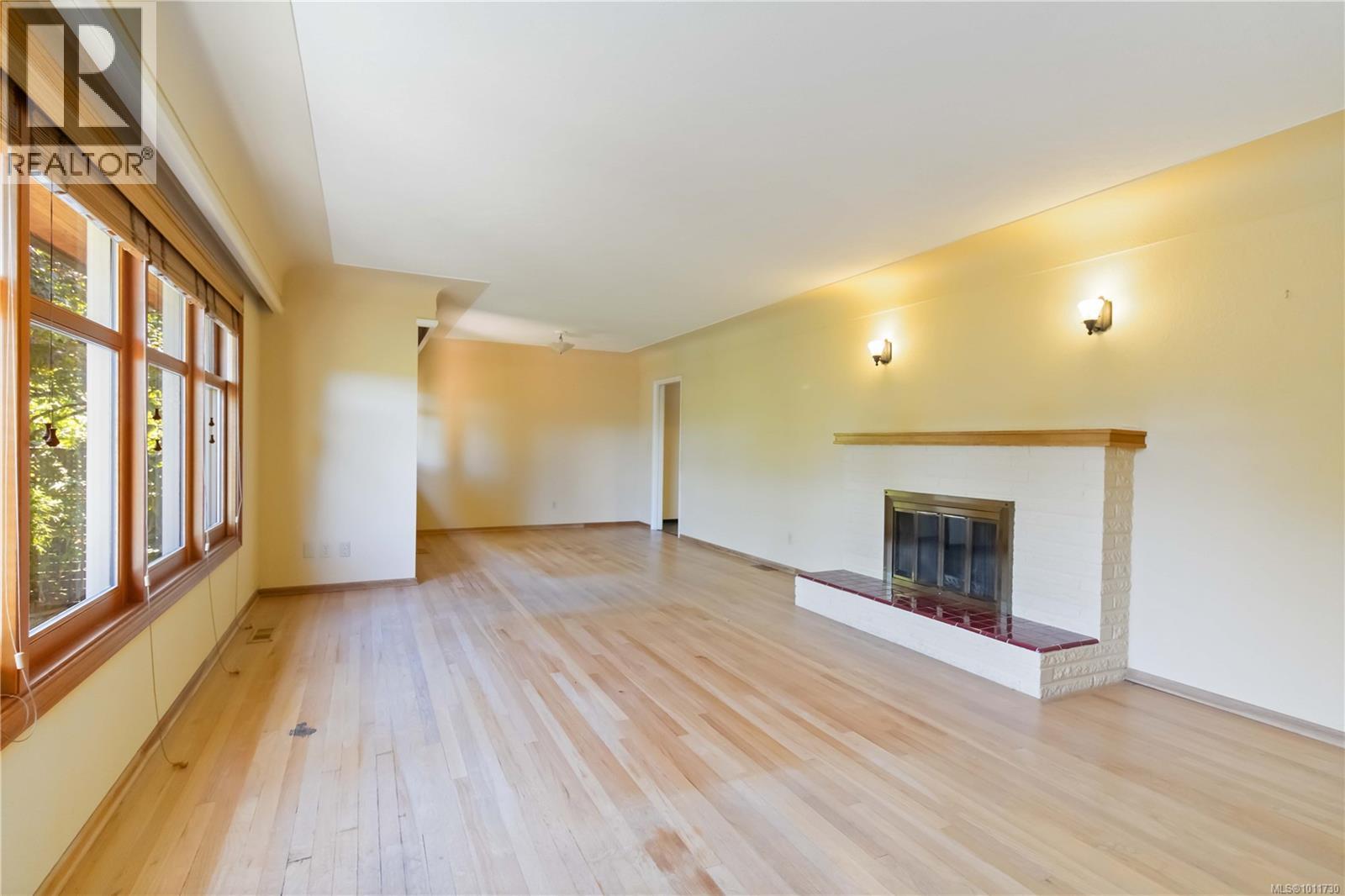  3836 Pitcombe Place, Saanich