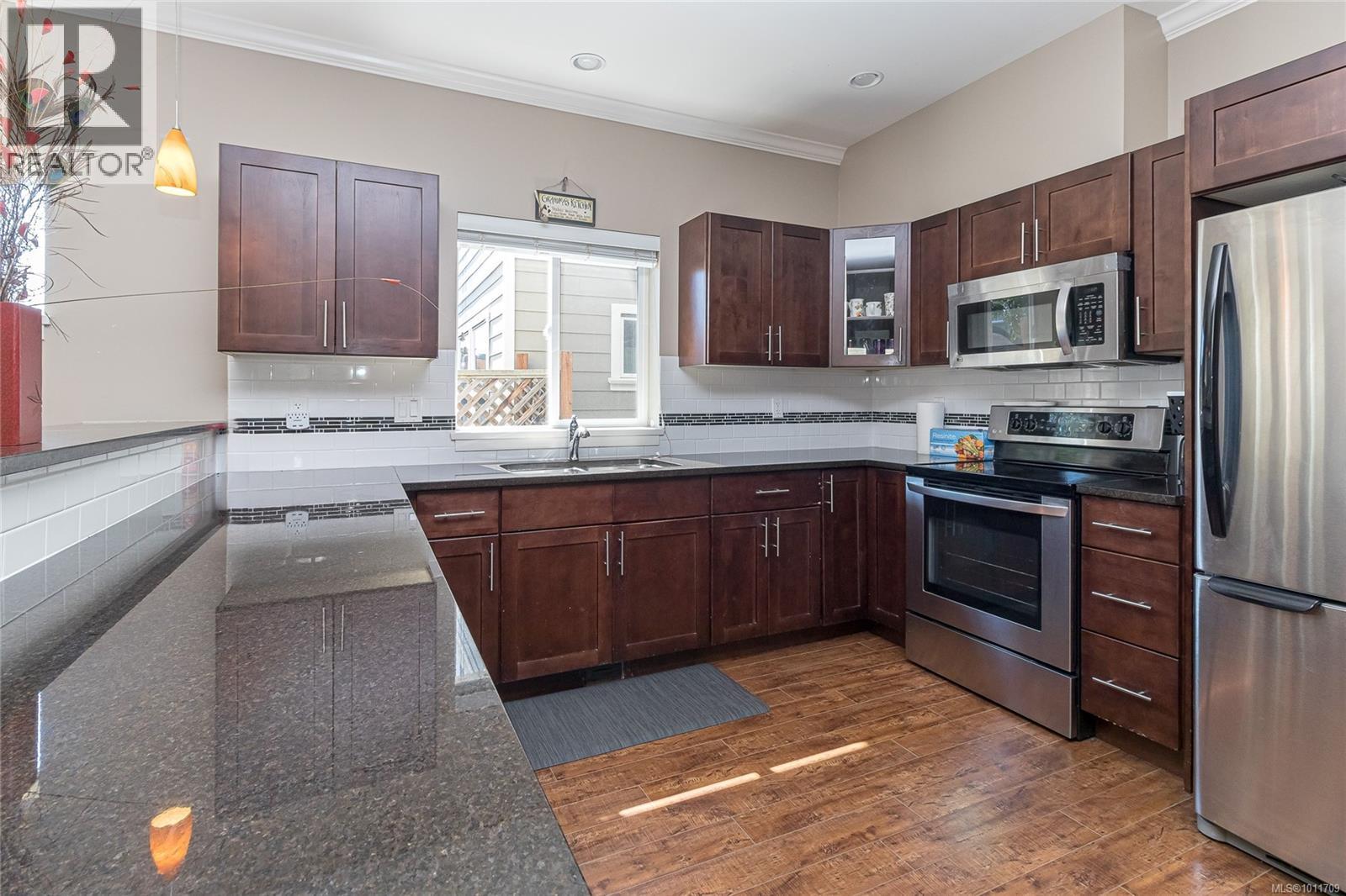 Photo 6 of 3331 Merlin Rd, Langford BC