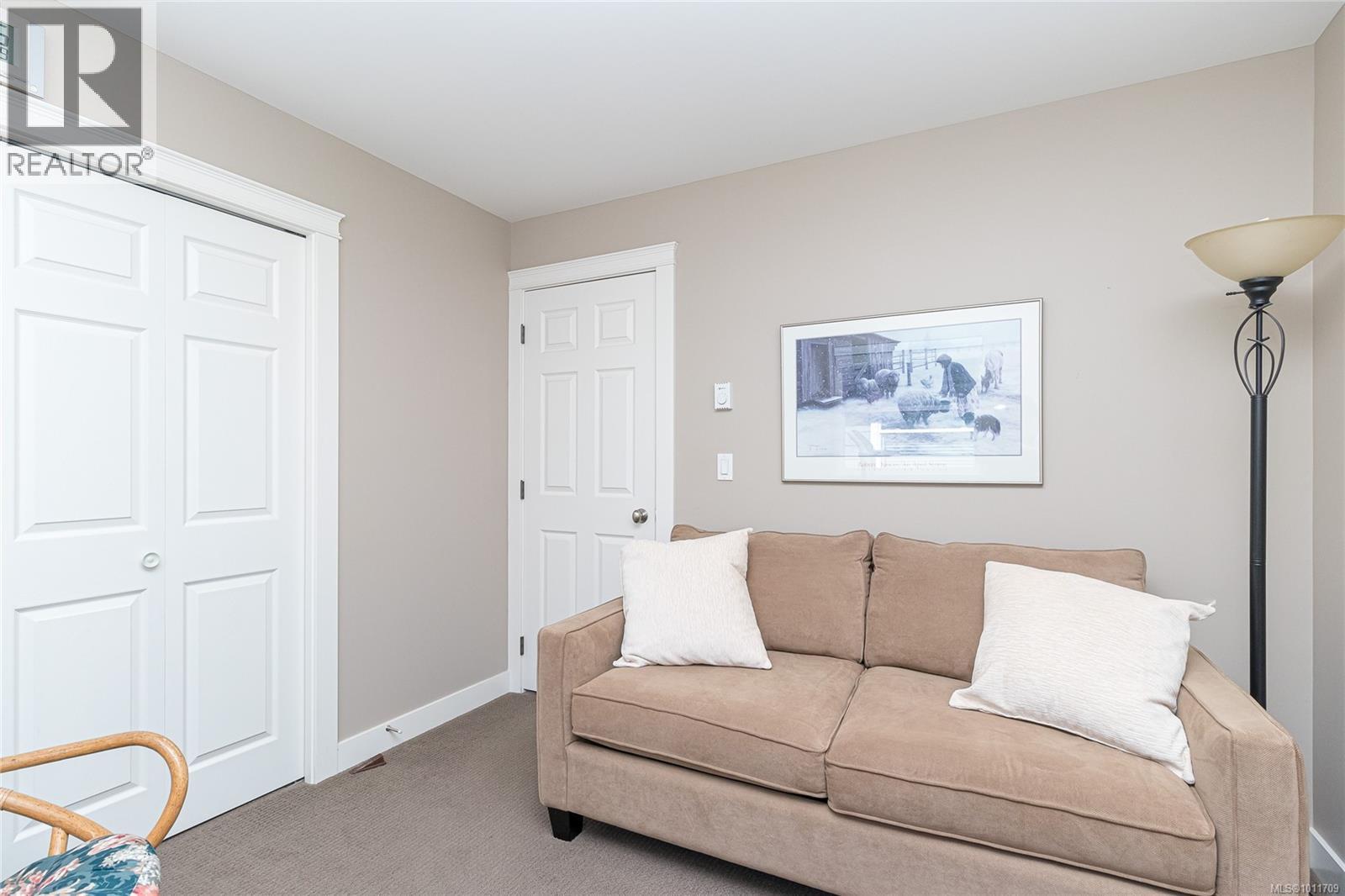 Photo 18 of 3331 Merlin Rd, Langford BC
