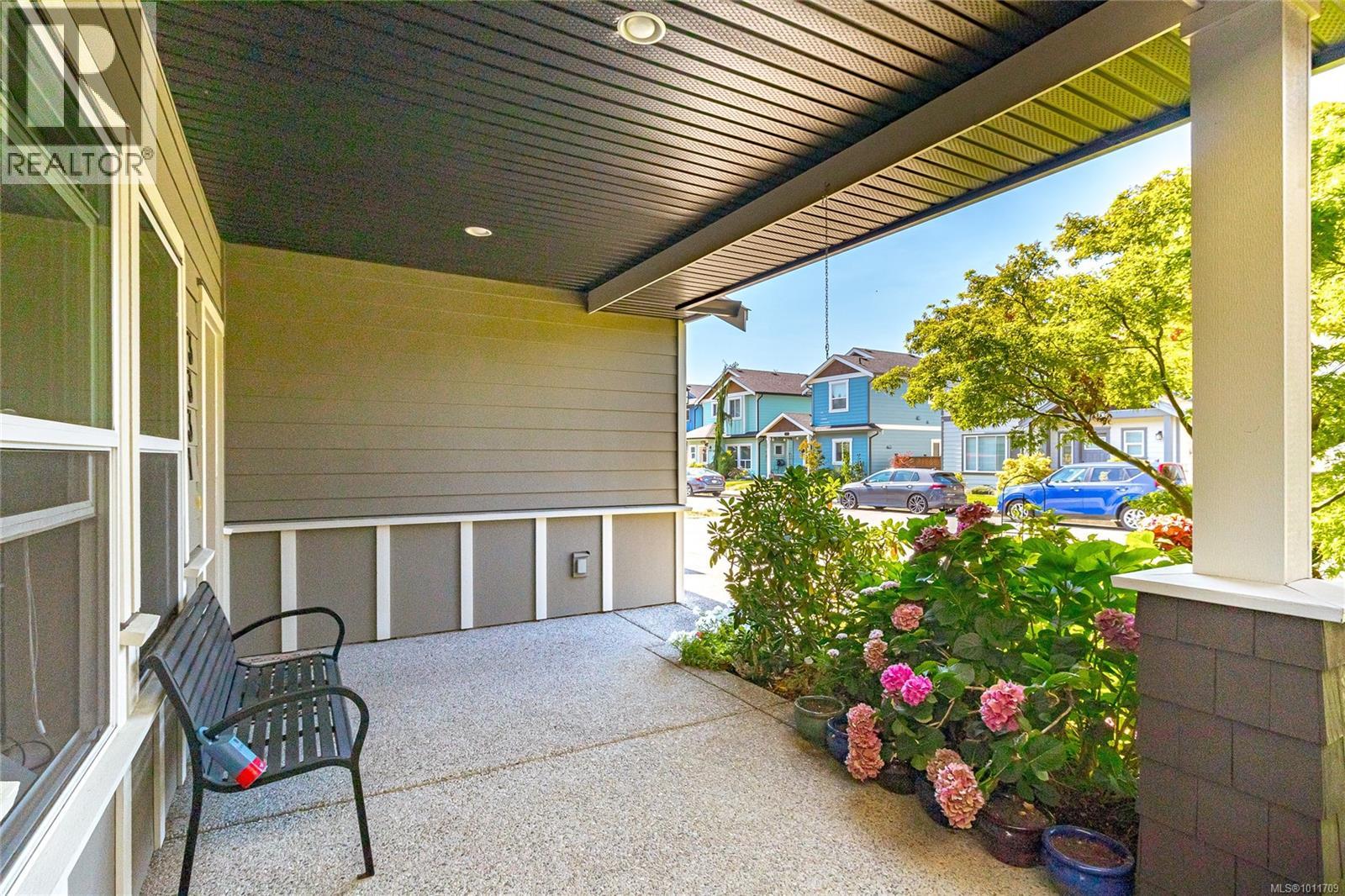 Photo 32 of 3331 Merlin Rd, Langford BC