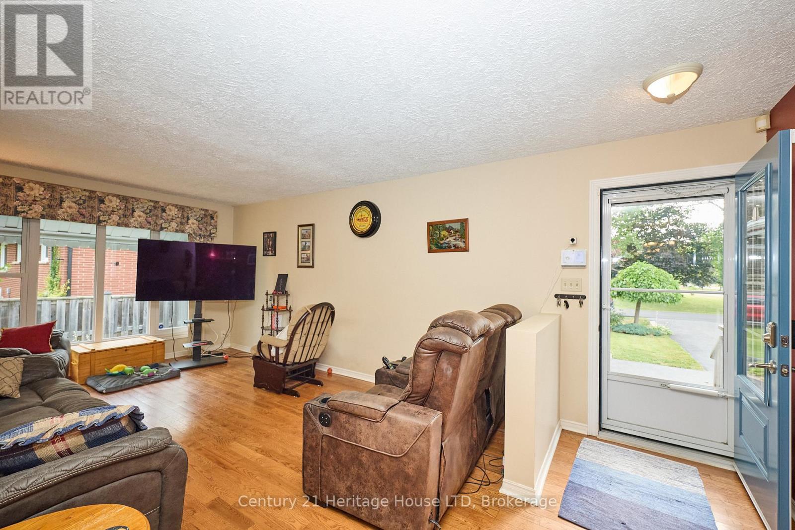 655 PARKDALE AVENUE - 12