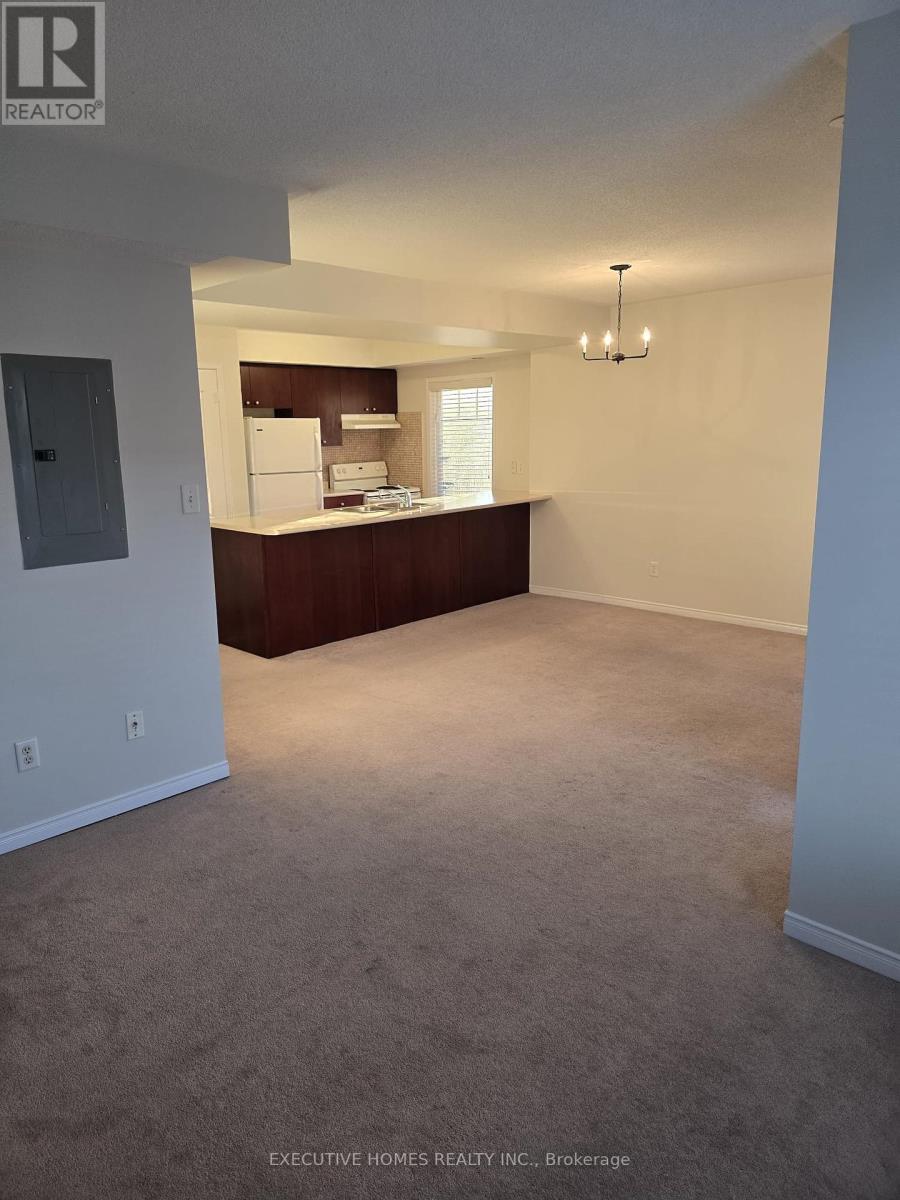 Photo 1 of 41 5050 Intrepid Drive, Mississauga ON