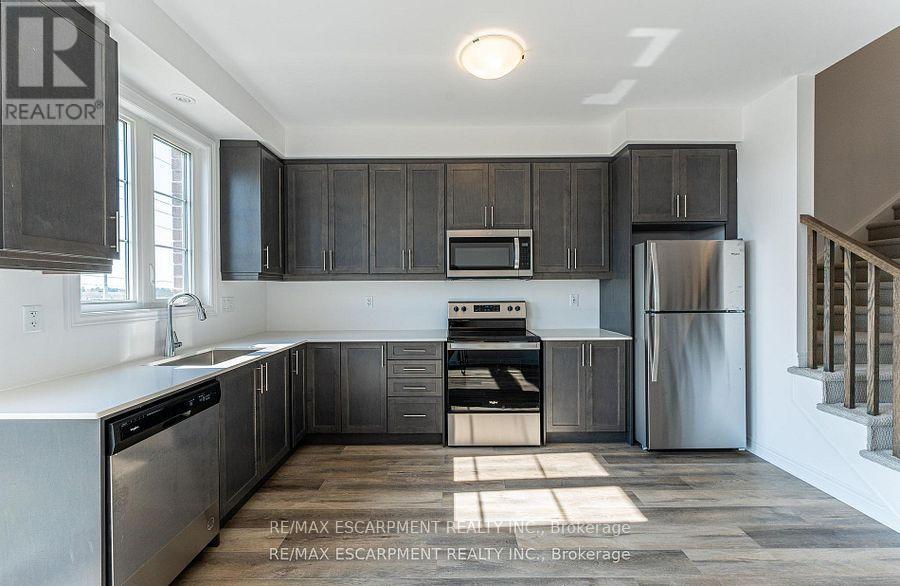 Photo 2 of 29 120 Court Drive, Brant ON