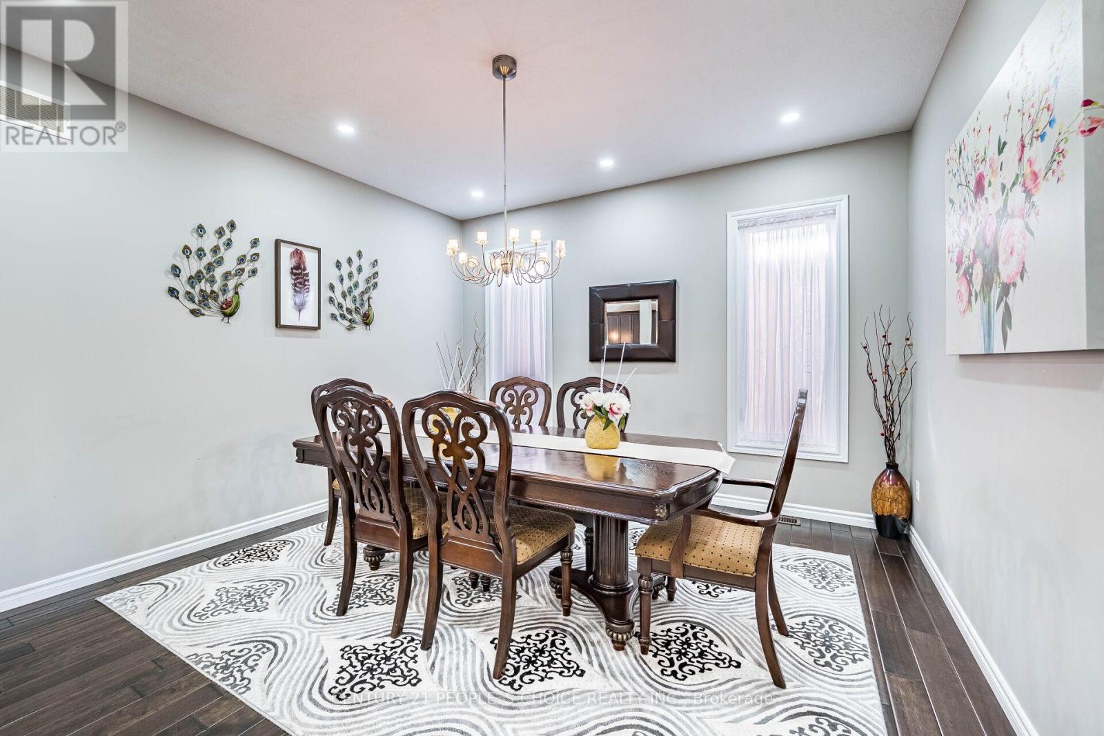 Photo 11 of 946 Pebblecreek Court N, Kitchener ON