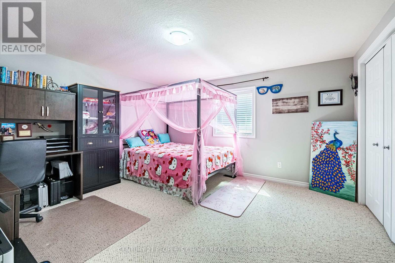Photo 24 of 946 Pebblecreek Court N, Kitchener ON