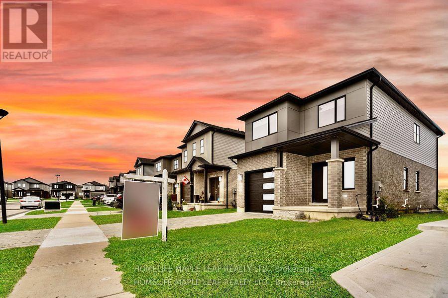 Photo 2 of 3862 Auckland Avenue, London South ON