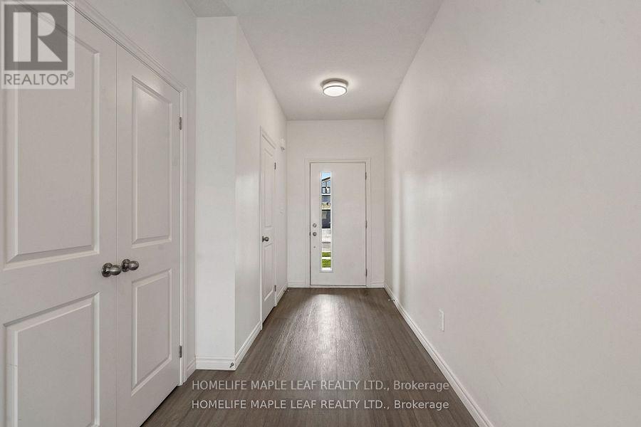 Photo 6 of 3862 Auckland Avenue, London South ON
