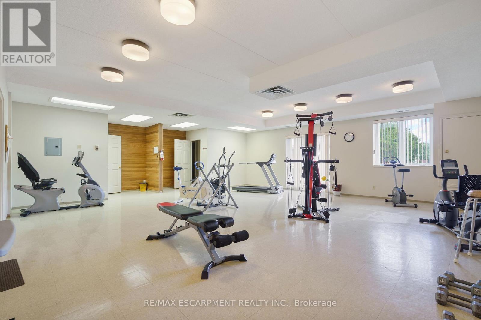 Photo 1 of 213 416 Limeridge Road E, Hamilton ON