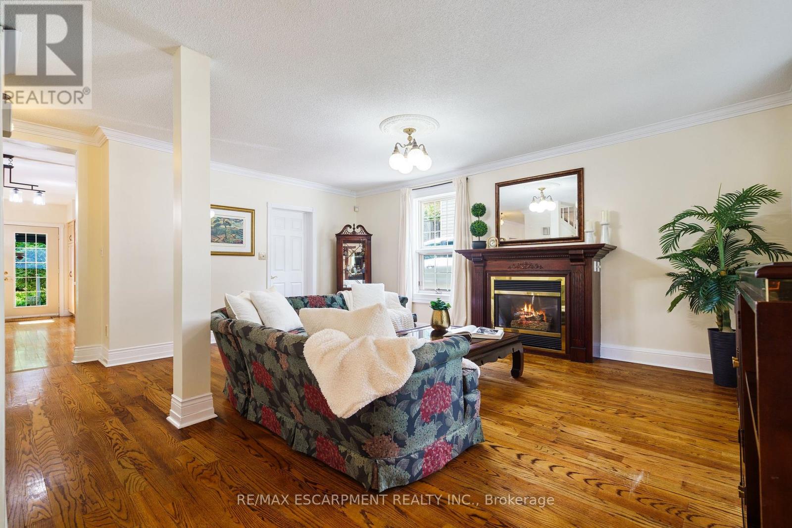 Photo 42 of 64 Academy Street, Hamilton ON