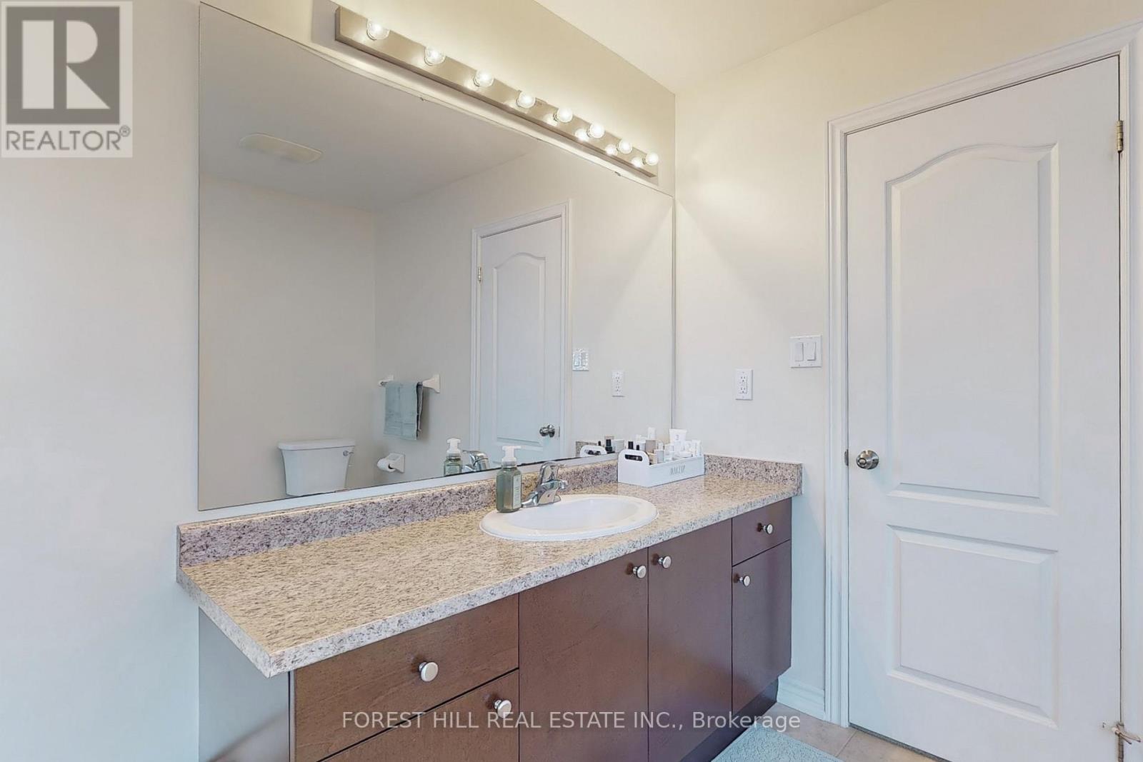 Photo 1 of 513 Davis Drive, Shelburne ON