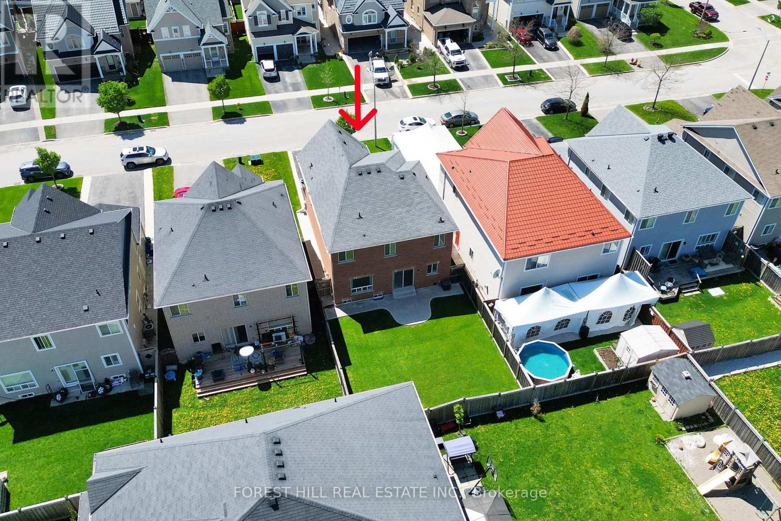 Photo 2 of 513 Davis Drive, Shelburne ON