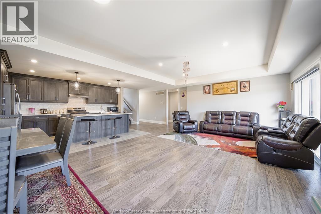 Photo 17 of 128 Reed Street, Essex ON