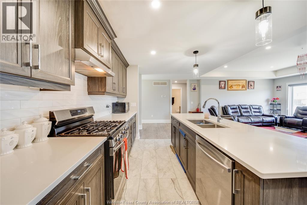 Photo 14 of 128 Reed Street, Essex ON