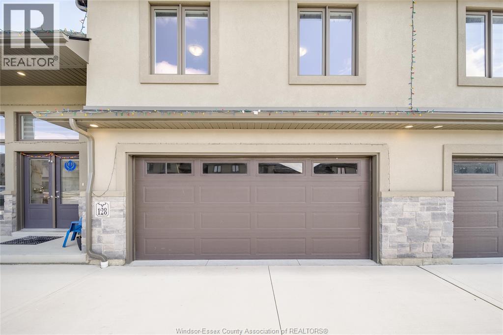 Photo 12 of 128 Reed Street, Essex ON