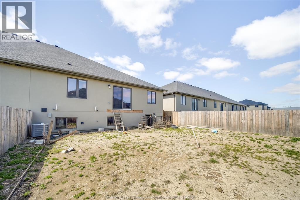 Photo 18 of 128 Reed Street, Essex ON