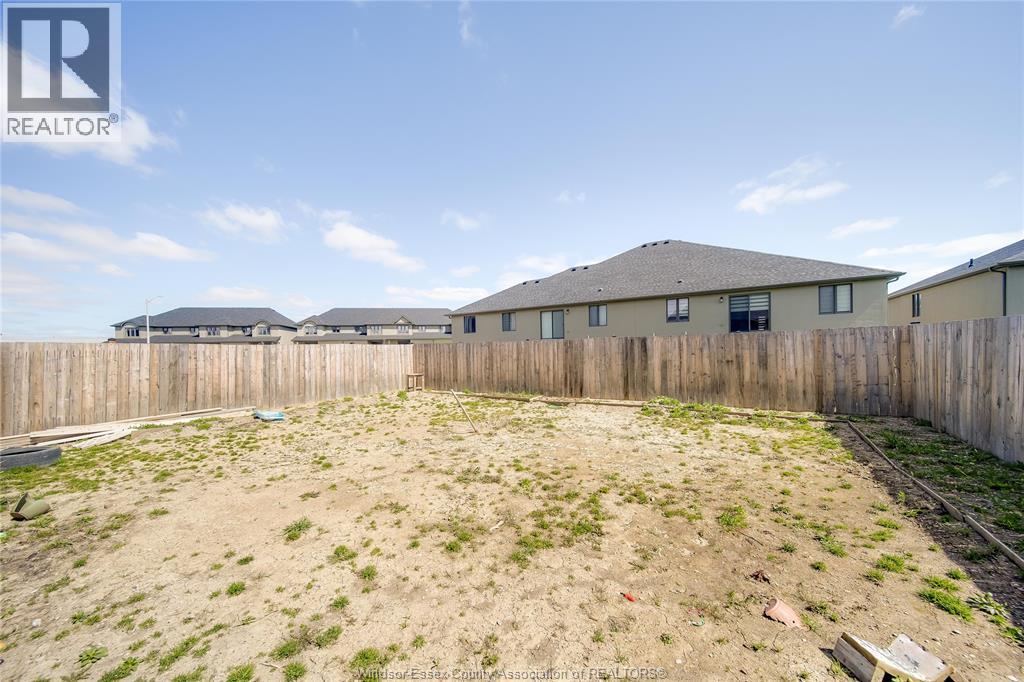 Photo 32 of 128 Reed Street, Essex ON