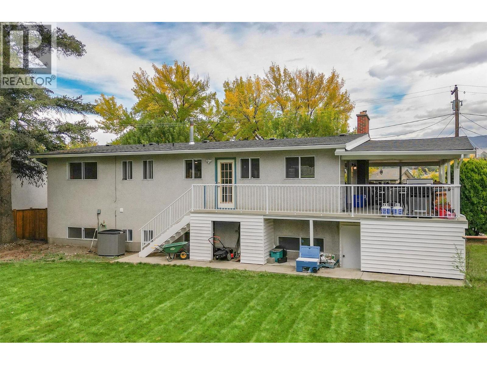 Photo 18 of 830 Matt Road, Kelowna BC