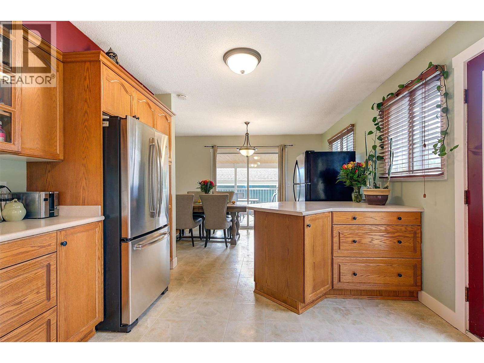 Photo 14 of 830 Matt Road, Kelowna BC
