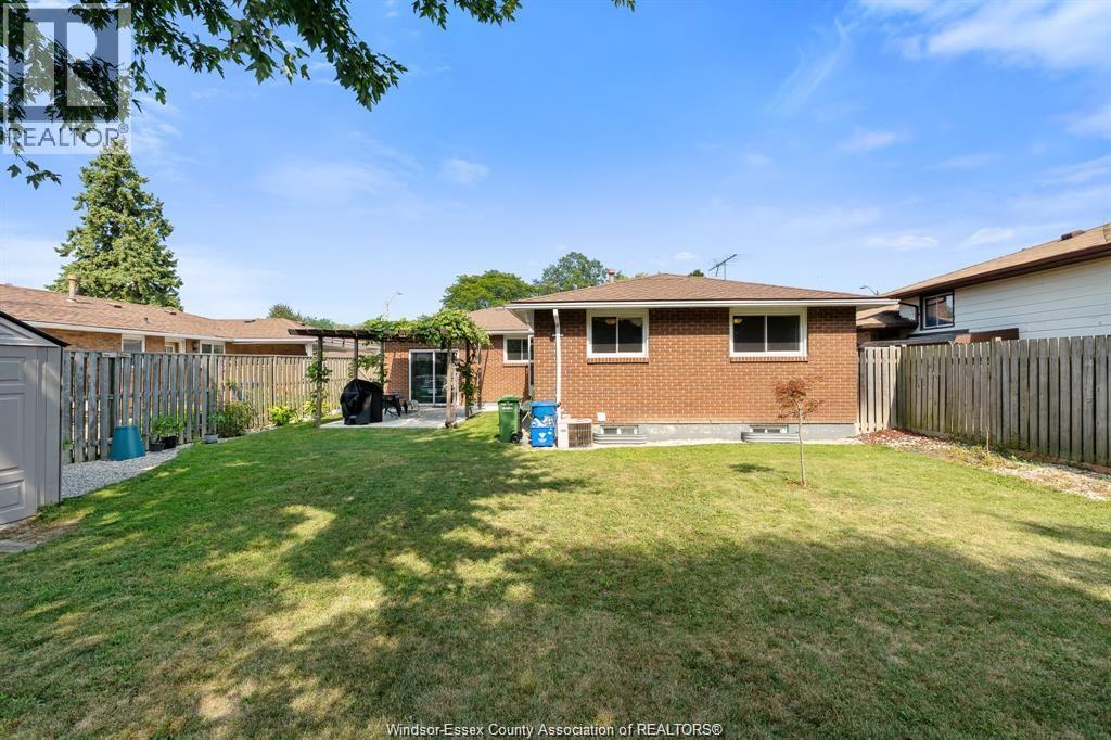 Photo 40 of 2891 Forest Glade Drive, Windsor ON