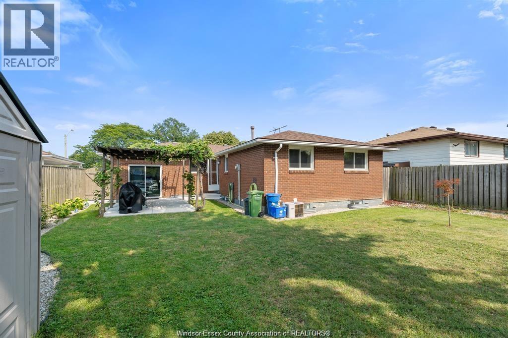 Photo 8 of 2891 Forest Glade Drive, Windsor ON