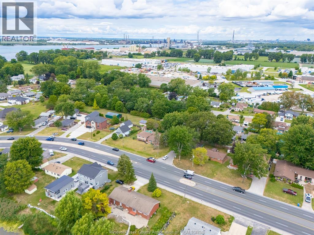 Photo 31 of 380 Highway 18, Lasalle ON
