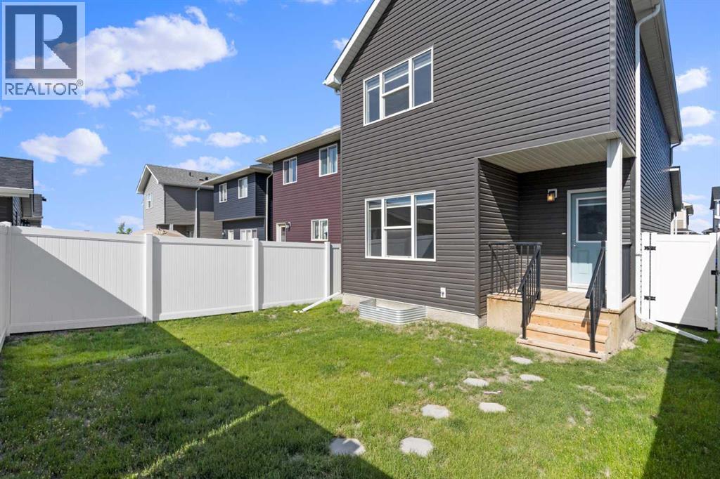 Photo 19 of 1117 Bayview Gardens Sw, Airdrie AB