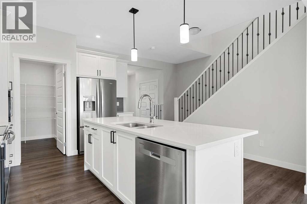 Photo 7 of 1117 Bayview Gardens Sw, Airdrie AB