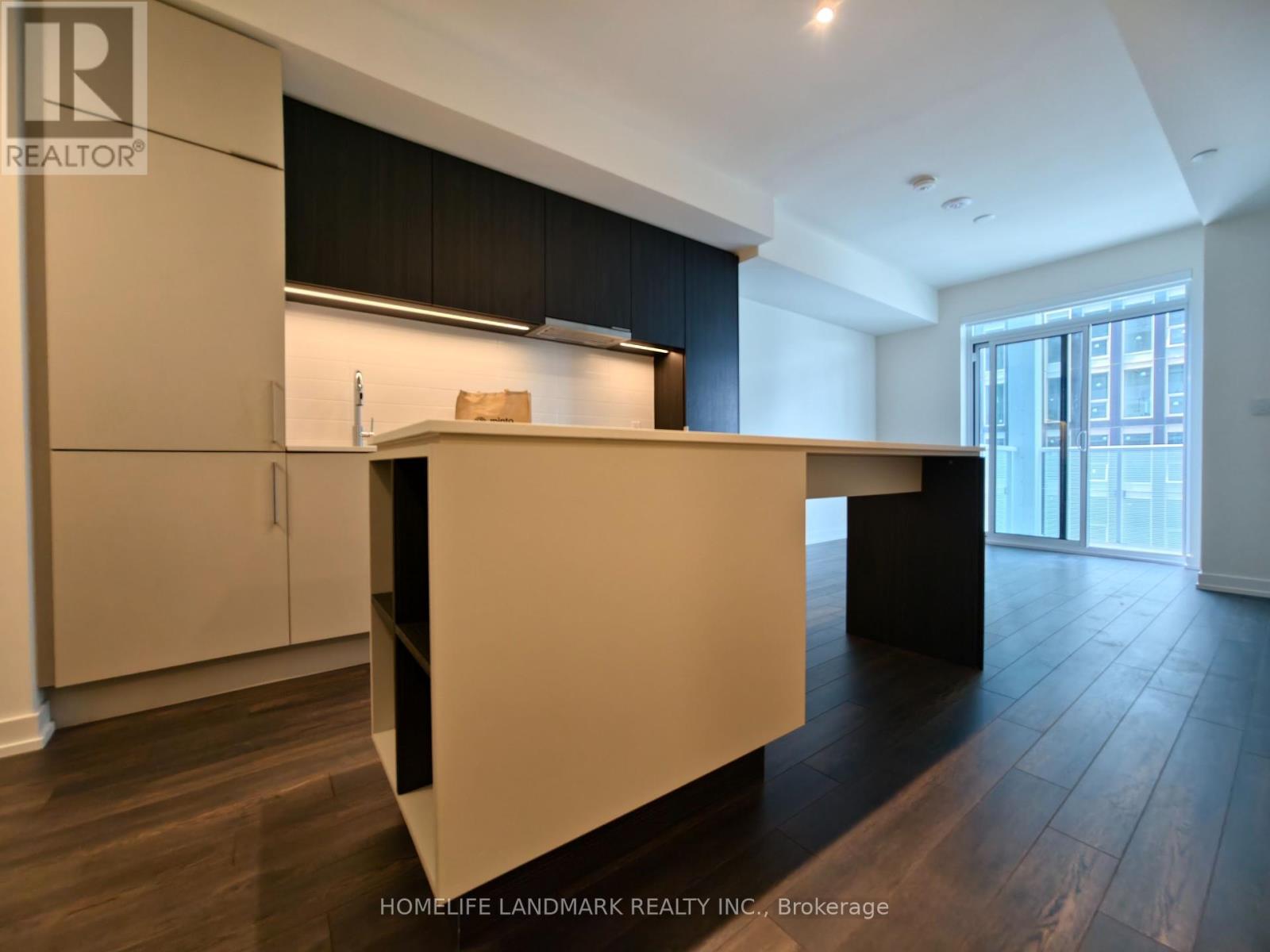 Photo 5 of 4502 89 Church Street, Toronto ON