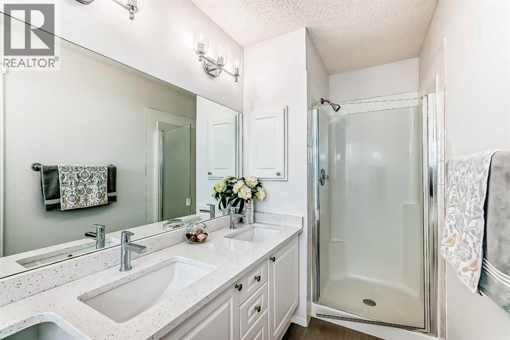 Photo 14 of 71 Hidden Ranch Close Nw, Calgary AB